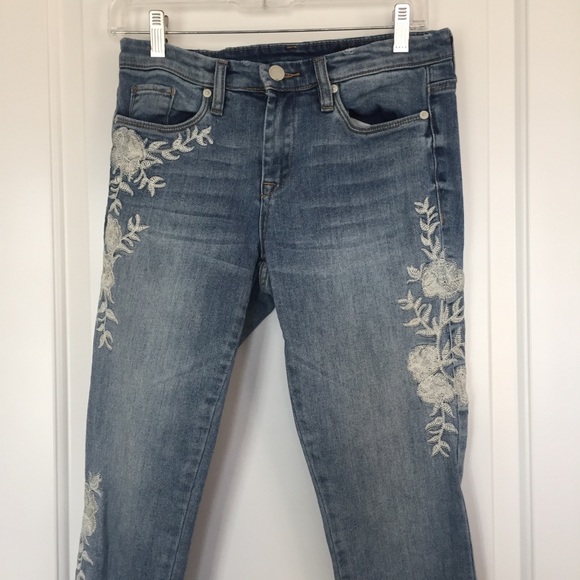 Blanknyc Embroidered Tassel-Hem Jeans Waist 29” - Picture 4 of 12